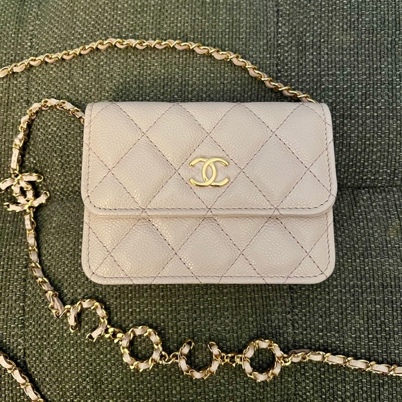 Chanel 21B Light Purple Mini Coco Chain clutch - Picture 3 of 13